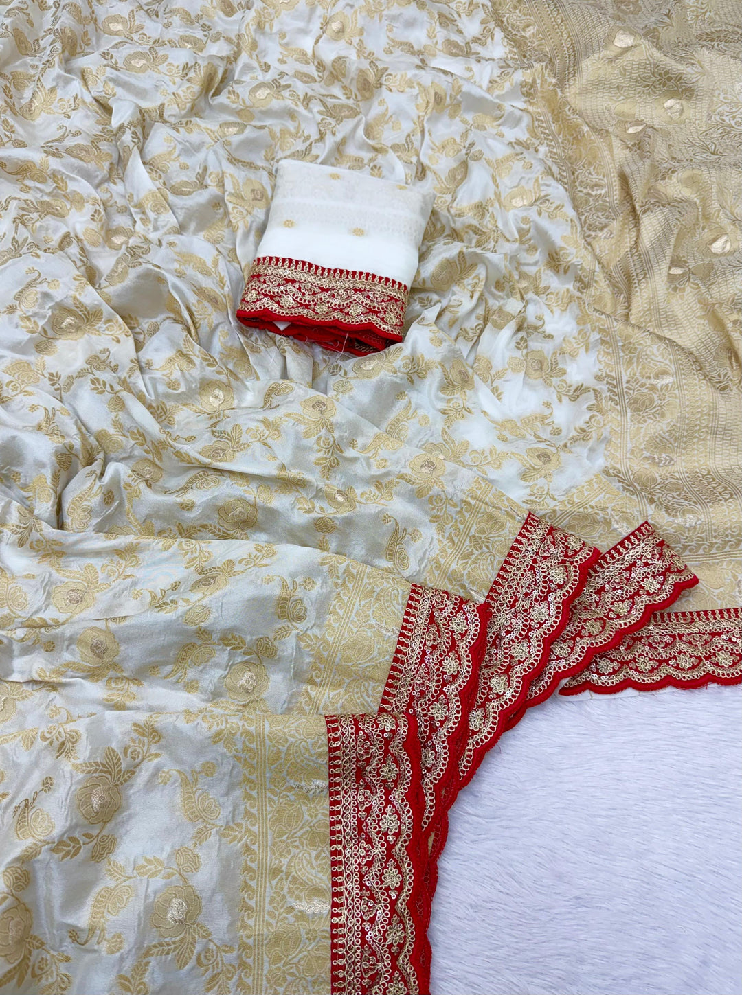 Festive Aura Khaddi Dolla Silk Saree