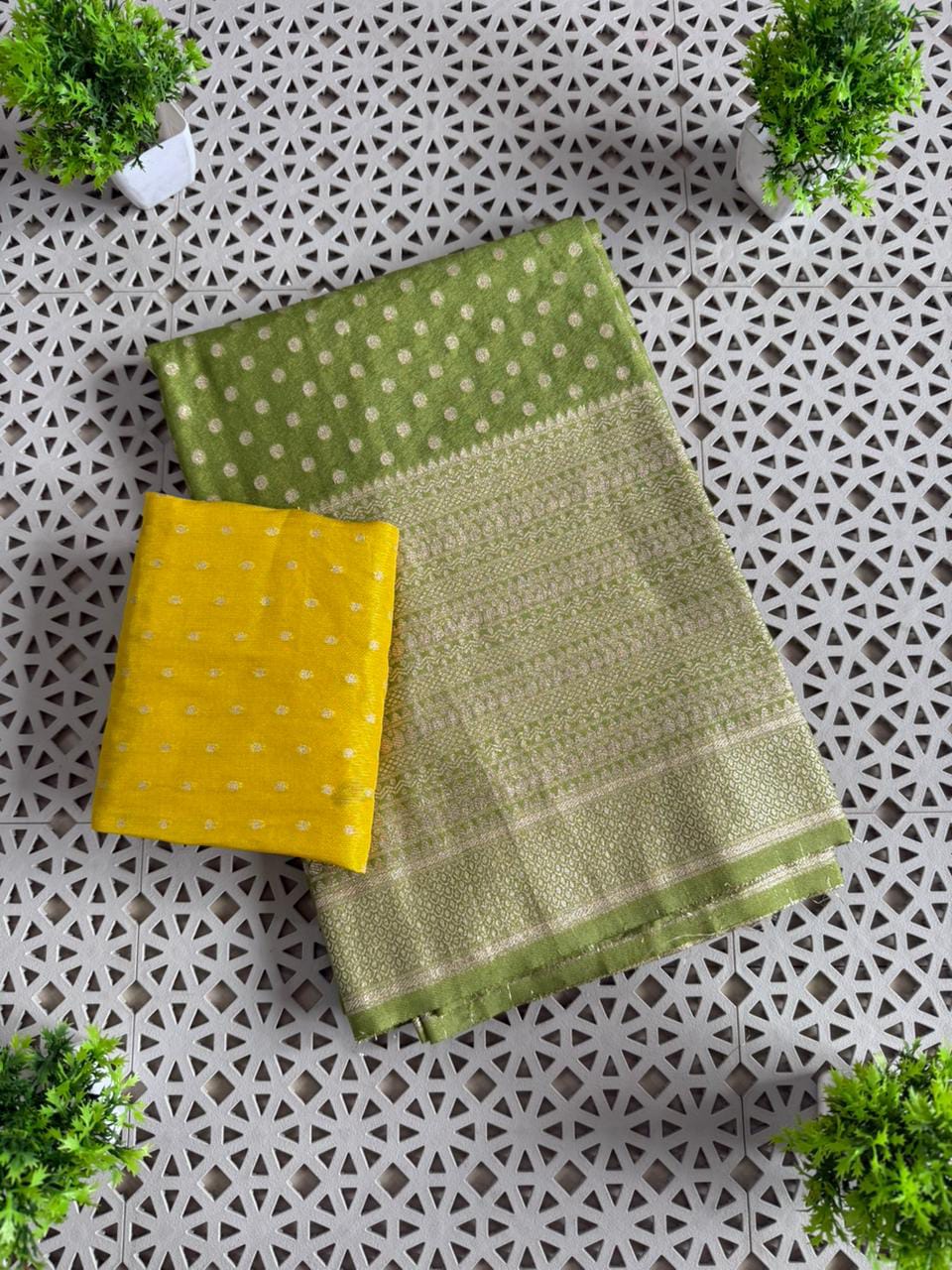 The Queen You Are Crepe Khaddi Silk Saree