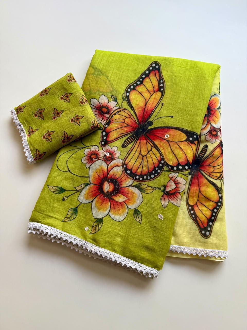 🦋 The Magic She Wears – Soft Linen Saree