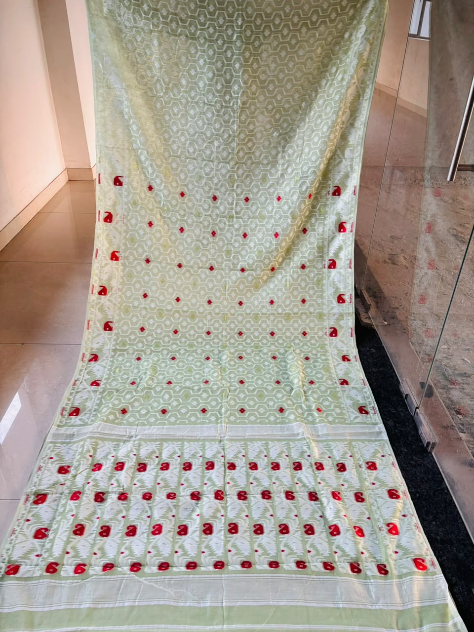 Swarnamayi Bengal Jamdani Saree