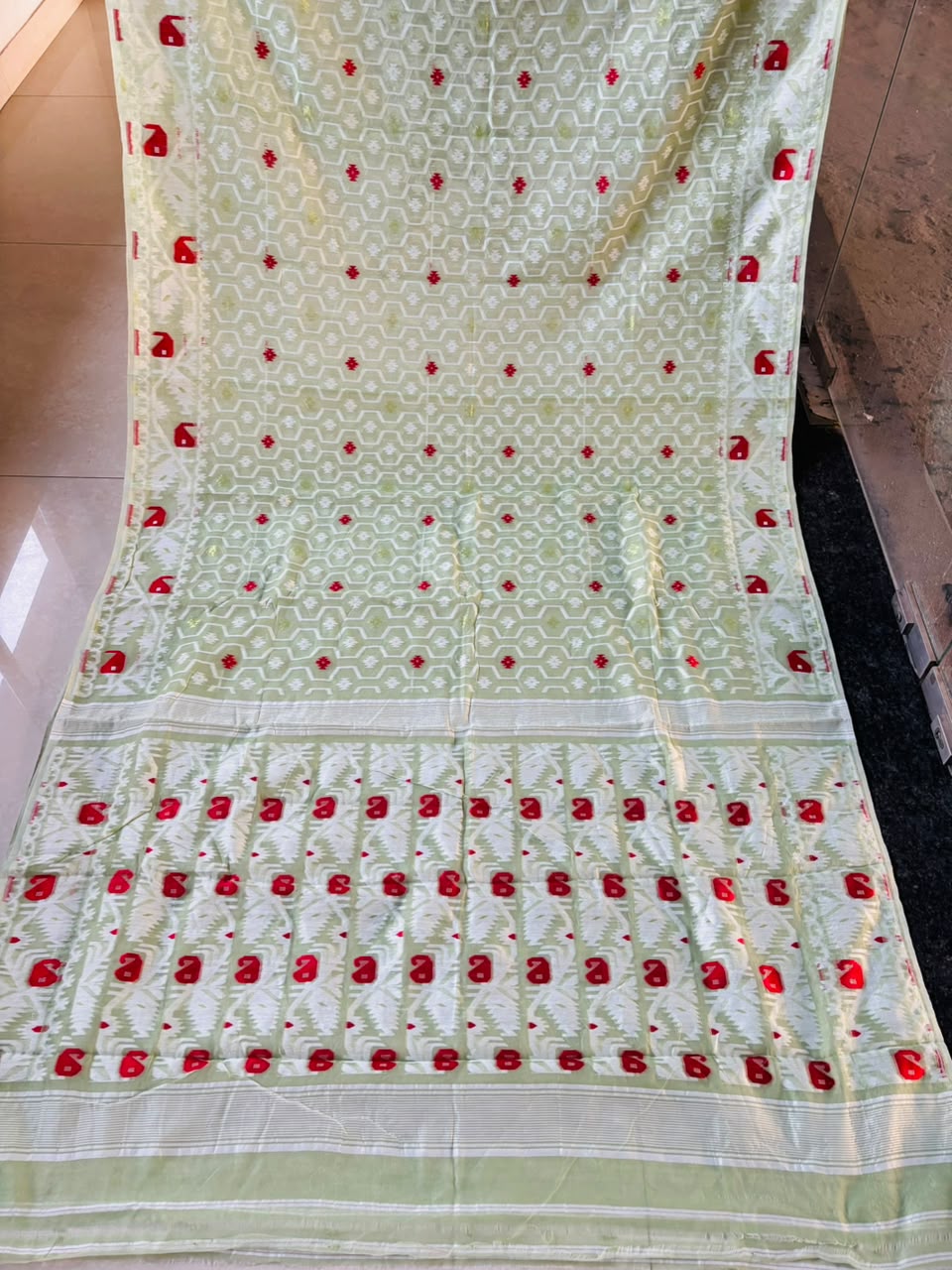 Swarnamayi Bengal Jamdani Saree