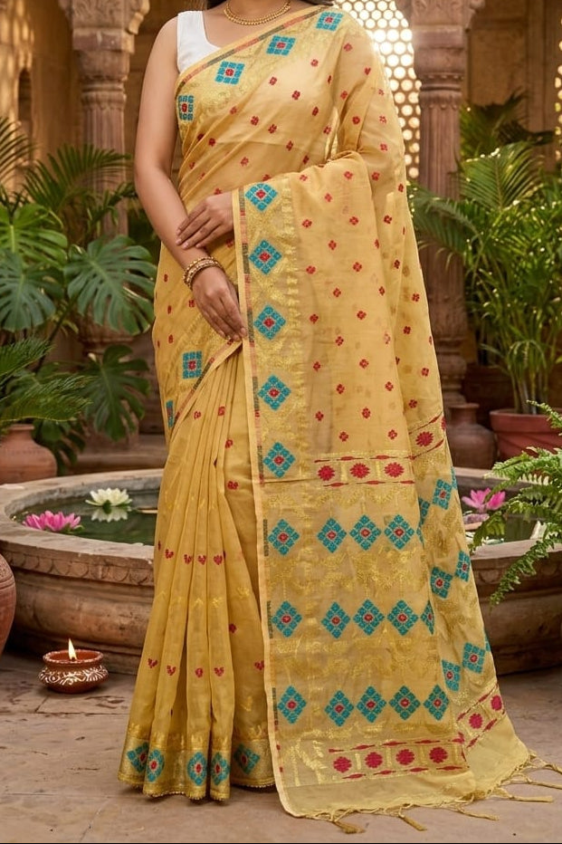 Bonediyana (বনেদিয়ানা)Bengal Jamdani Saree