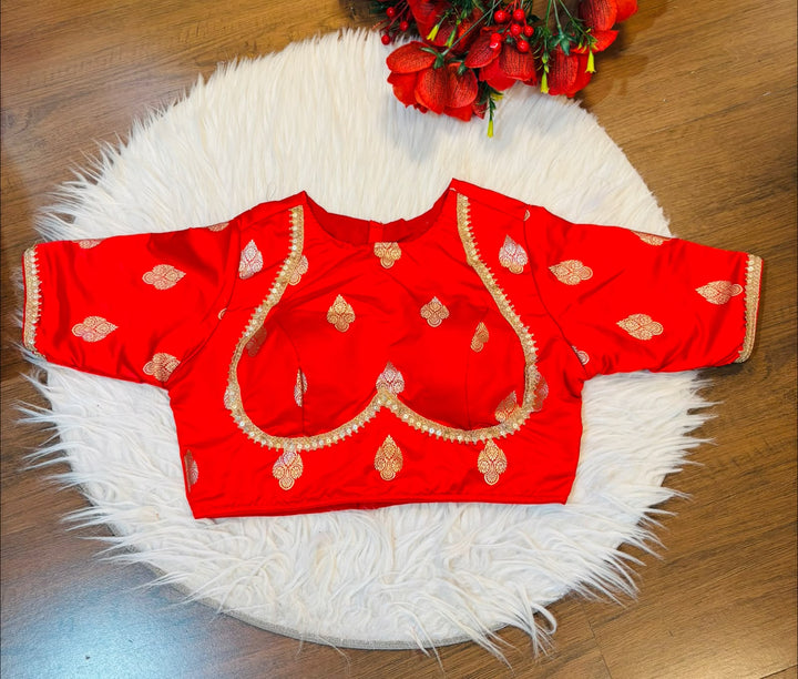 Sunehri Adaa Mashru Banarasi Silk Blouse