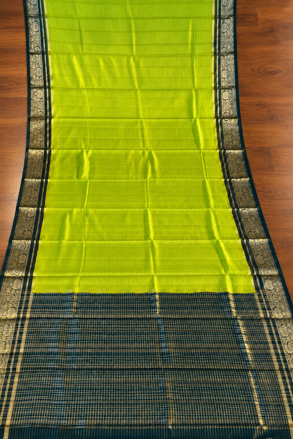Royal Enchantress Mysore Crepe Silk ( Semi ) Saree