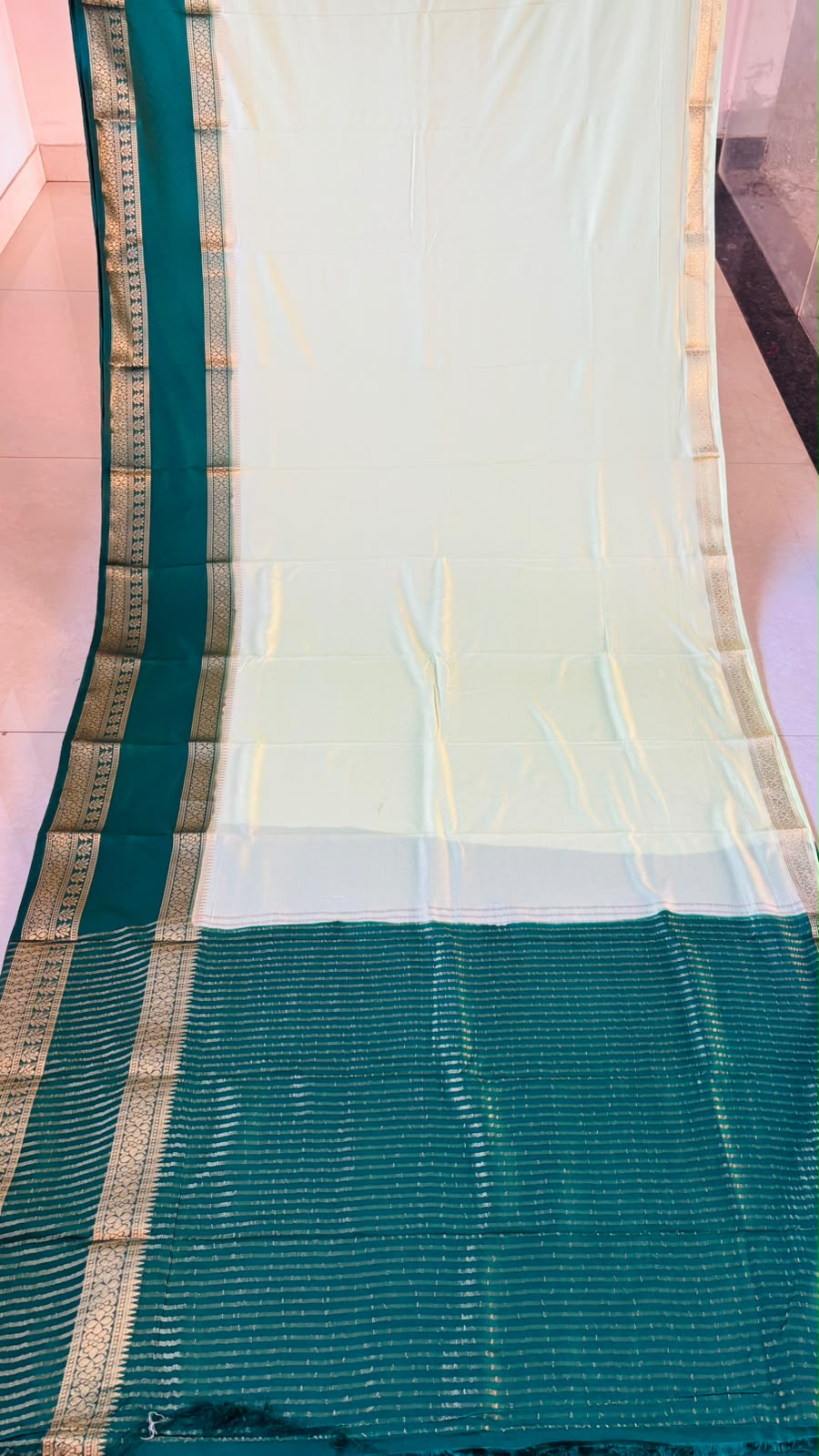 Royal Enchantress Mysore Crepe Silk ( Semi ) Saree