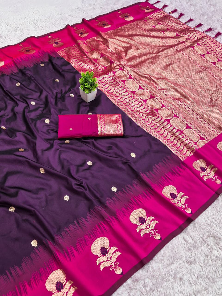 Divine Glance Banarasi  Ikkat Silk ( Semi ) Saree