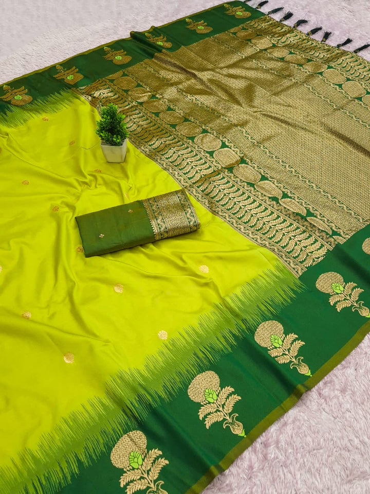 Divine Glance Banarasi  Ikkat Silk ( Semi ) Saree
