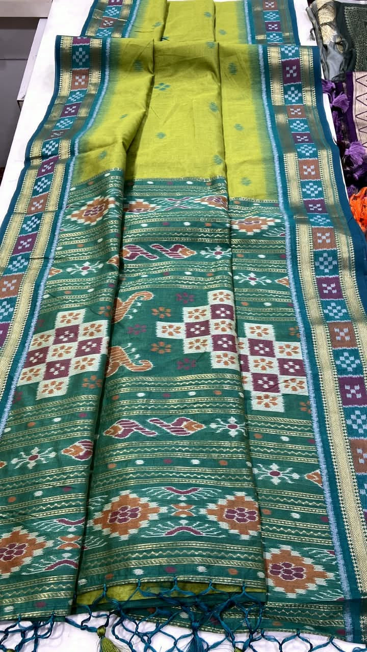 A Single Glance Patola Silk Saree