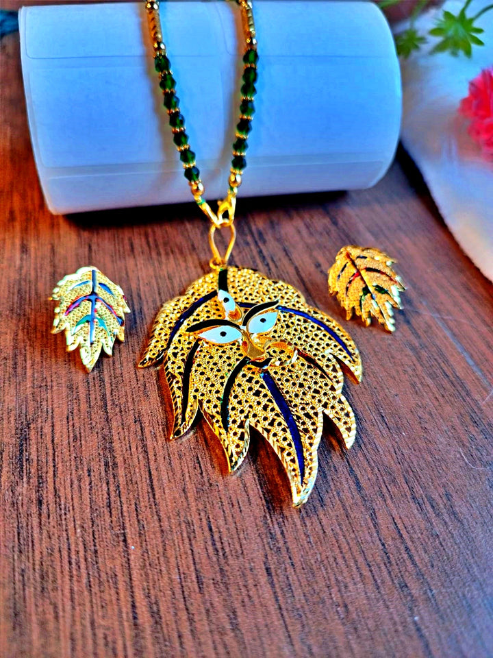 Maple Leaf Design Gold Plated Necklace Set