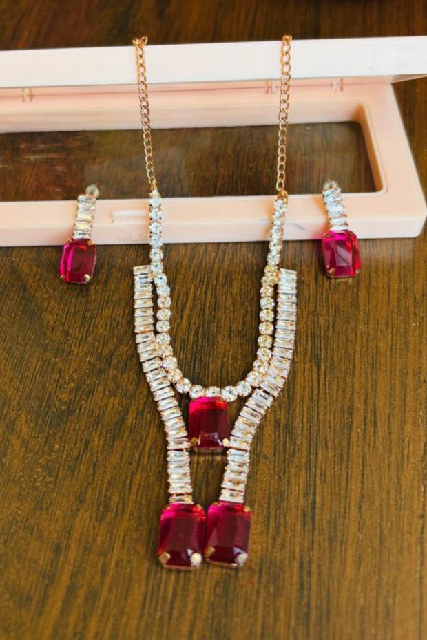 Lavina - Long Necklace Set