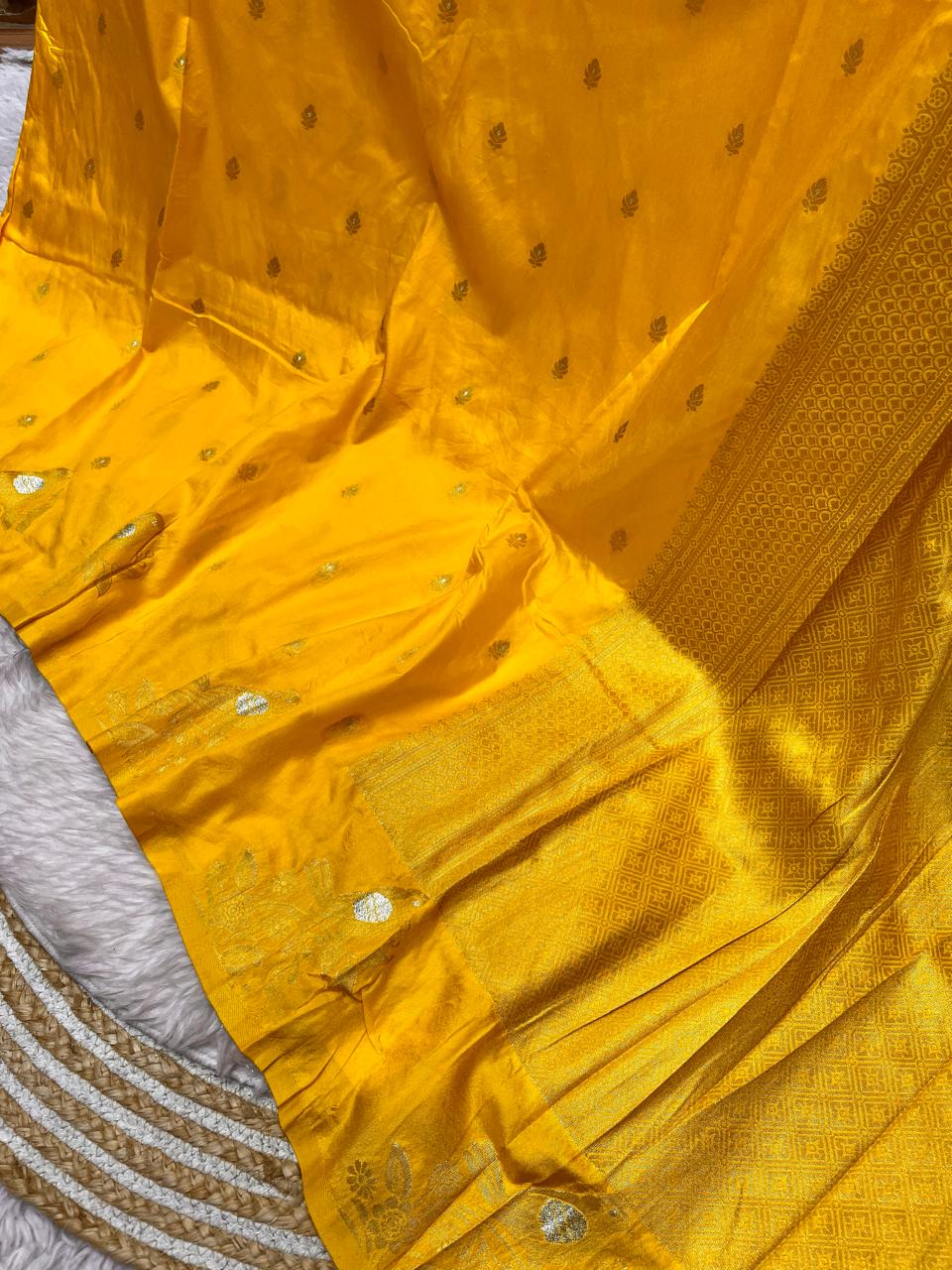 Good-Ish Banarasi Dola Silk Saree