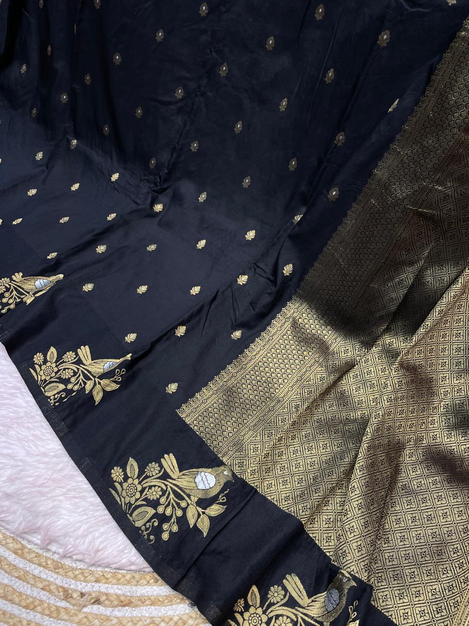 Good-Ish Banarasi Dola Silk Saree