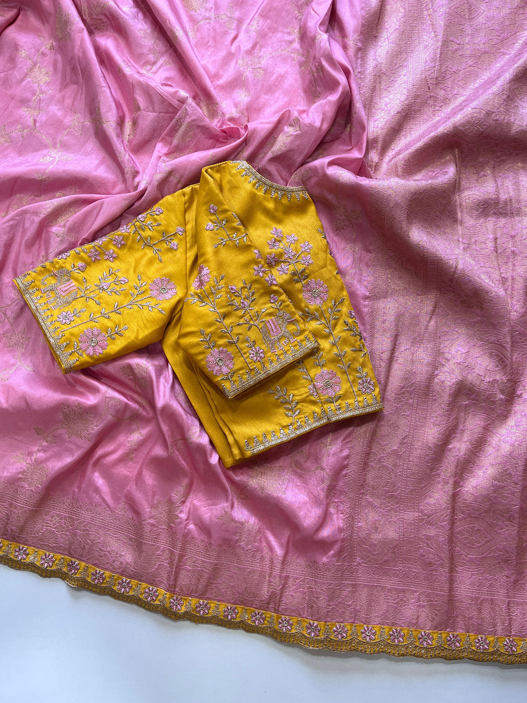 Richness Of Opulent Weaves Banarasi Pattu Pink Saree