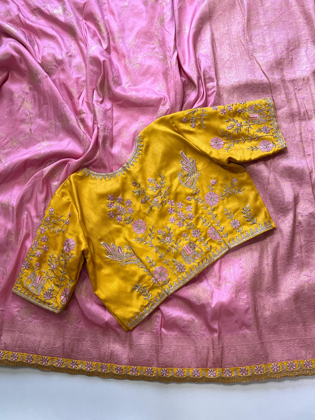 Richness Of Opulent Weaves Banarasi Pattu Pink Saree