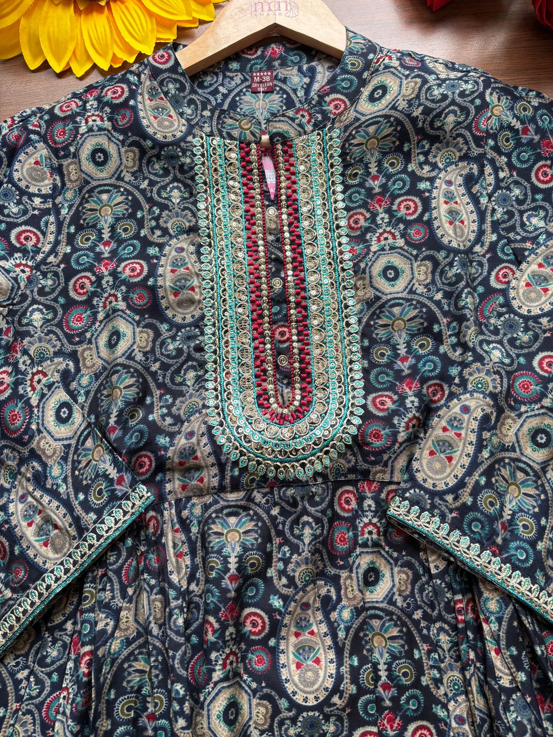 Paisley Fusion Printed Muslin Party Wear Kurti Set