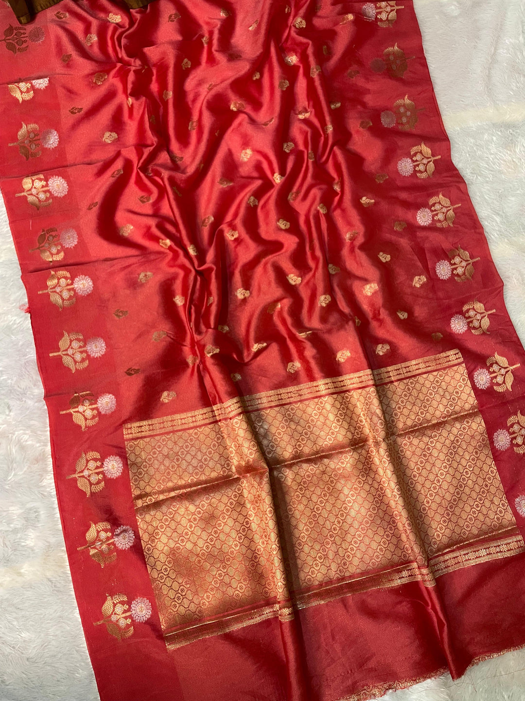 Rajmohini Banarasi Silk Saree