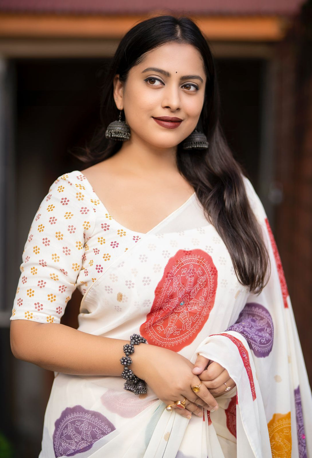 Flickering star Georgette Saree