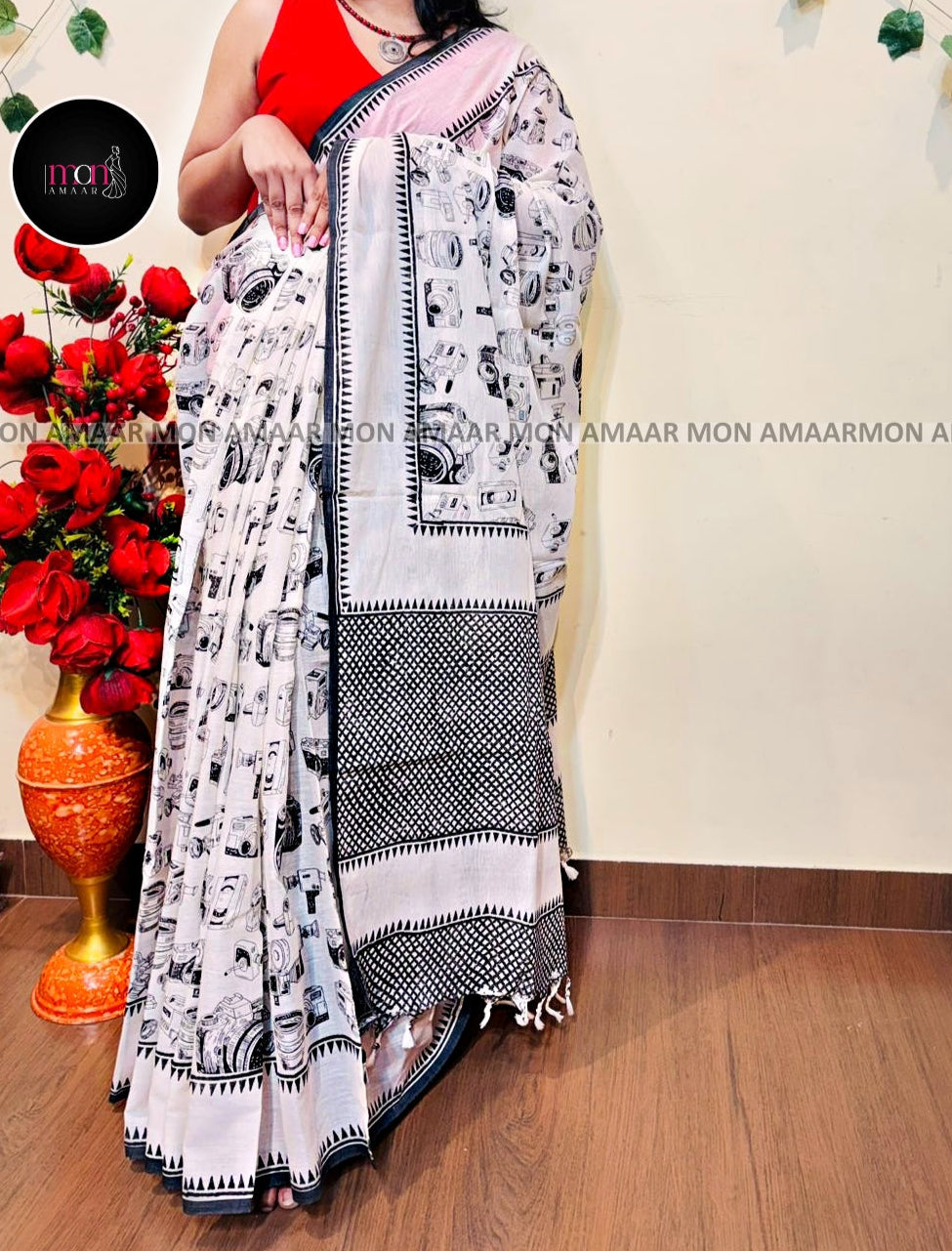 Snap Story - Camera Block Print Handloom Saree