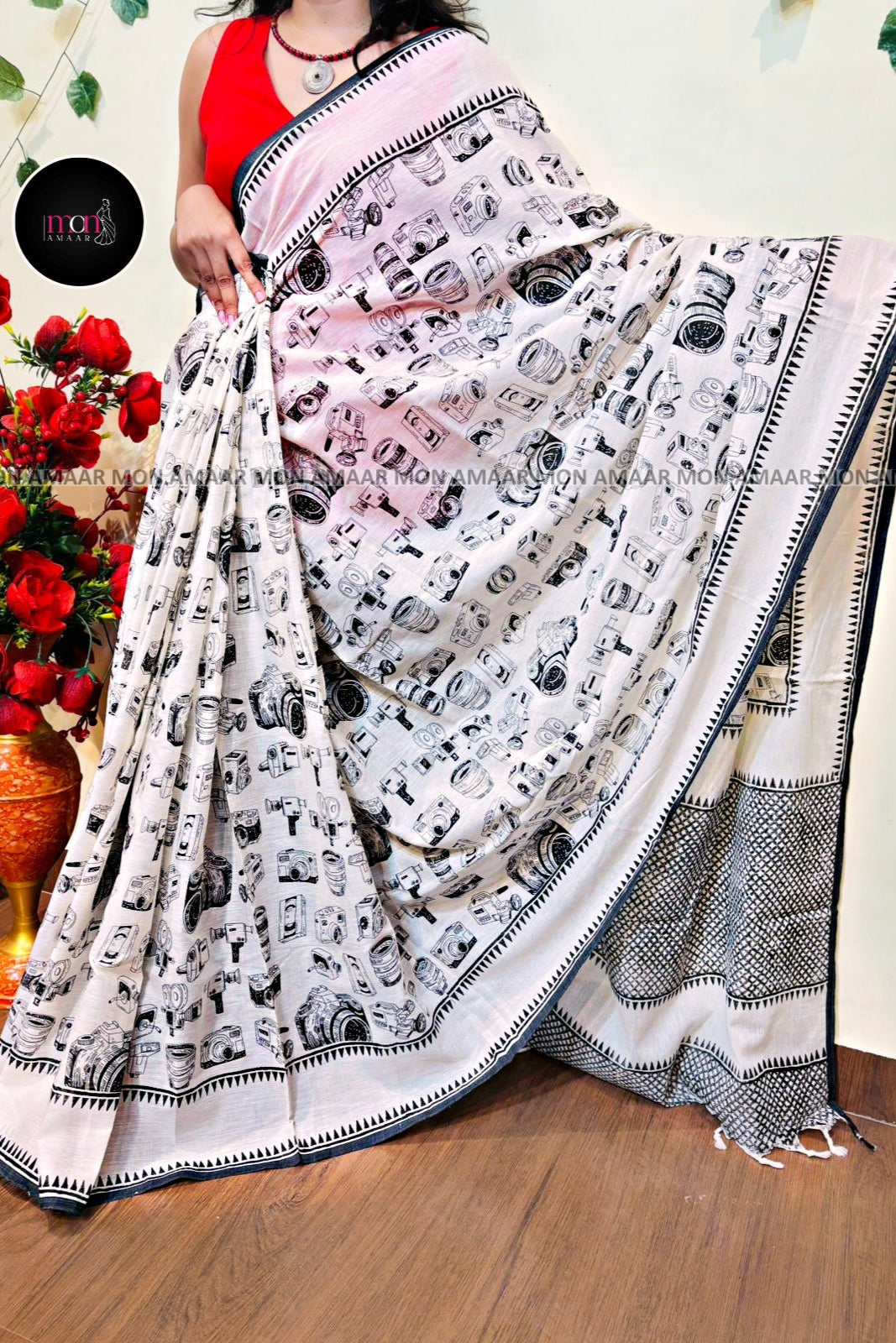 Snap Story - Camera Block Print Handloom Saree