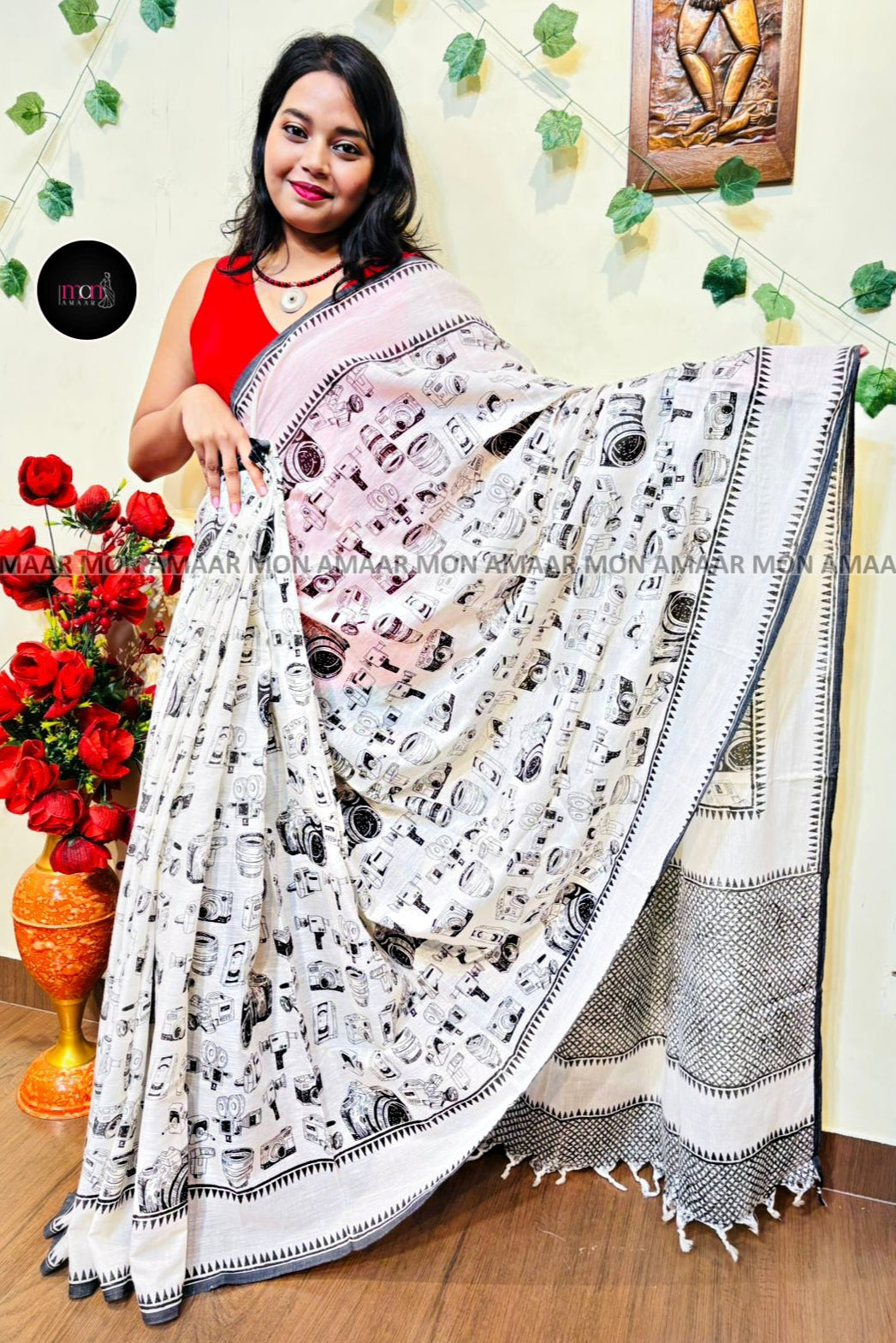 Snap Story - Camera Block Print Handloom Saree