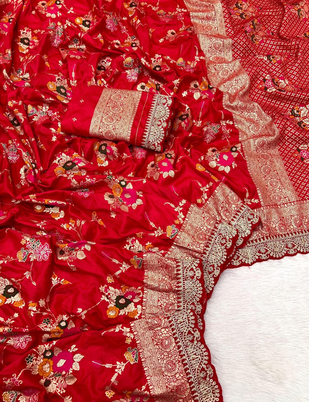 Sada Suhagan Red Banarasi Silk Saree