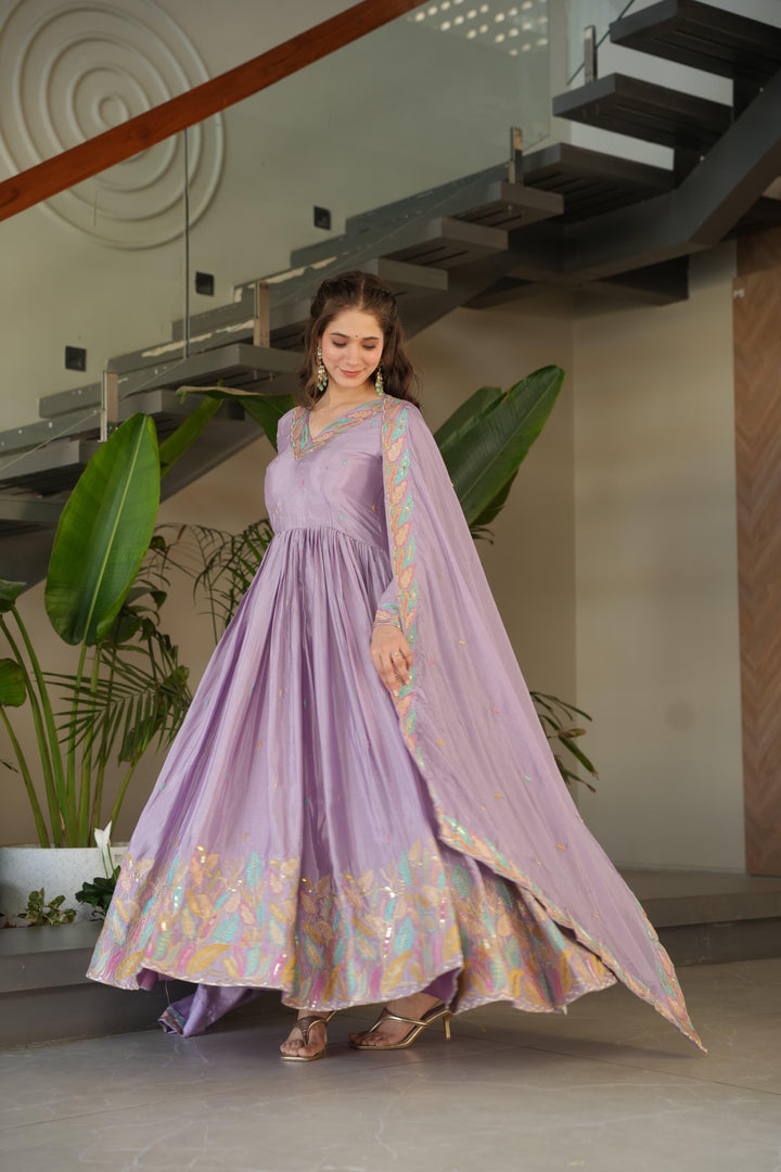Honey Bloom Chinnon Silk Gown Set
