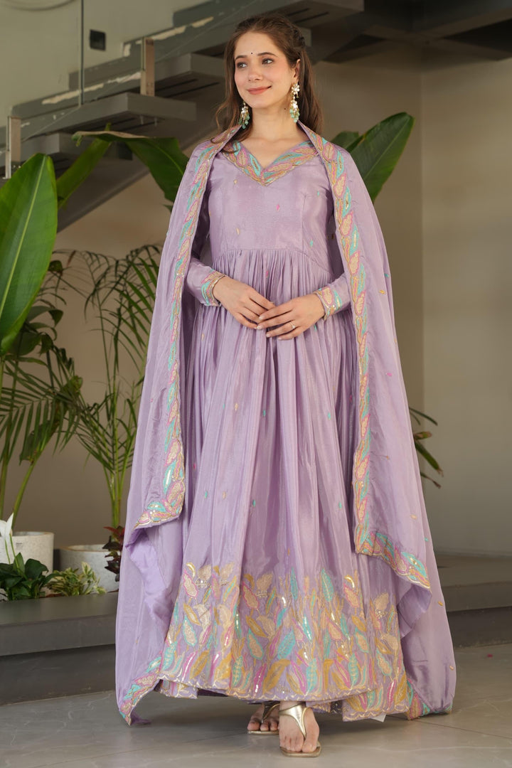 Honey Bloom Chinnon Silk Gown Set