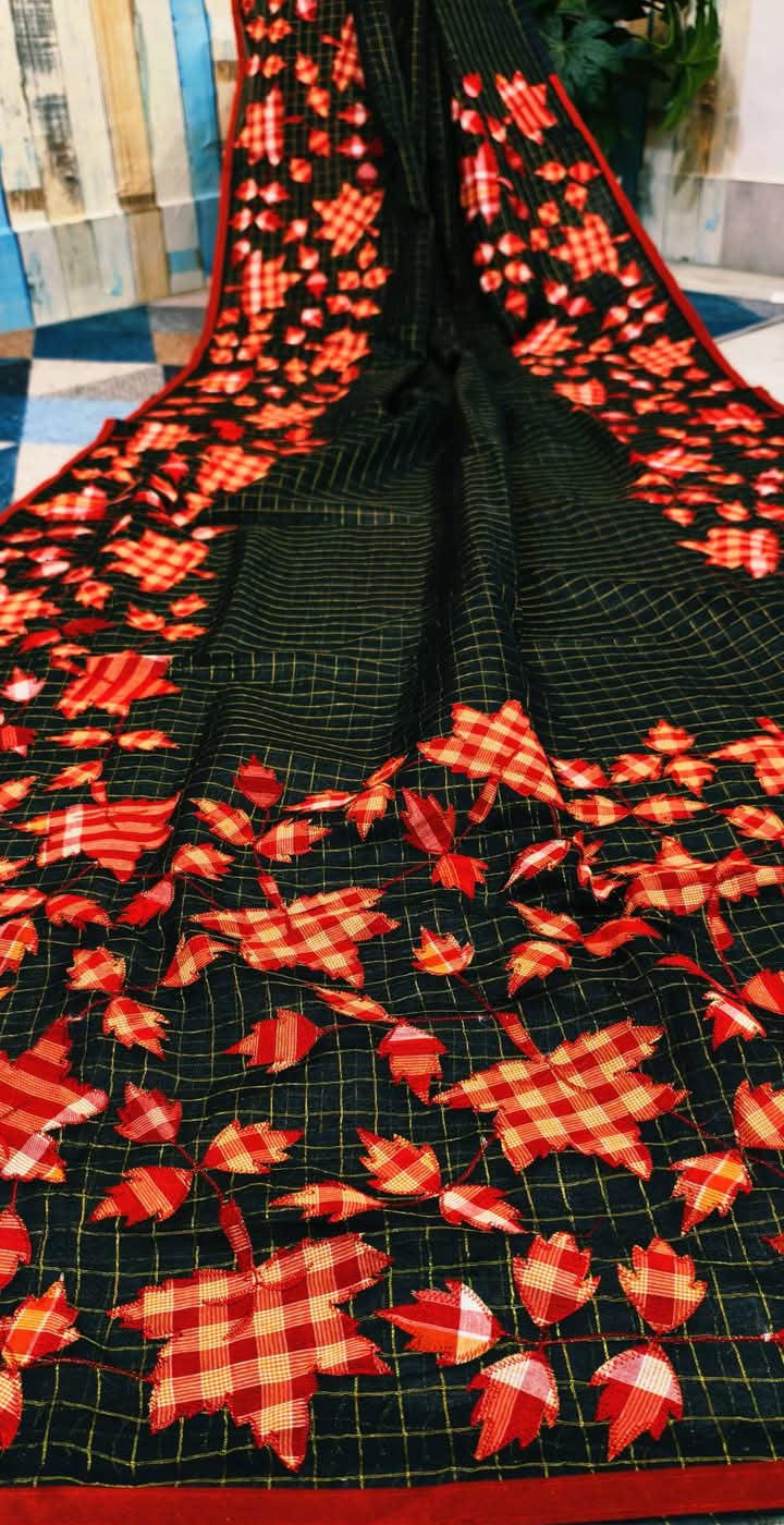 Patar Uronto Golpo Dhonekhali Applique Cotton Saree