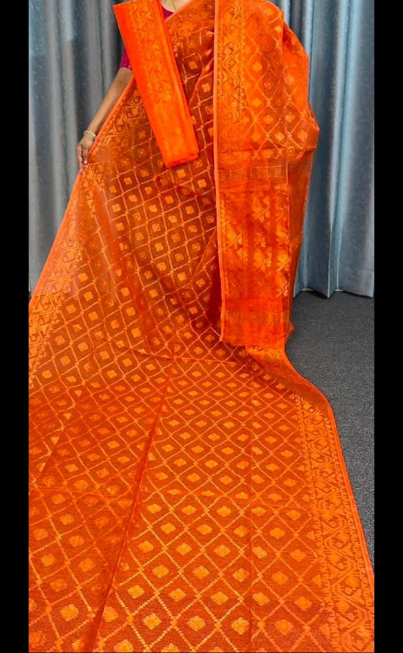 Chithi’r Shur Dhakai Jamdani Saree
