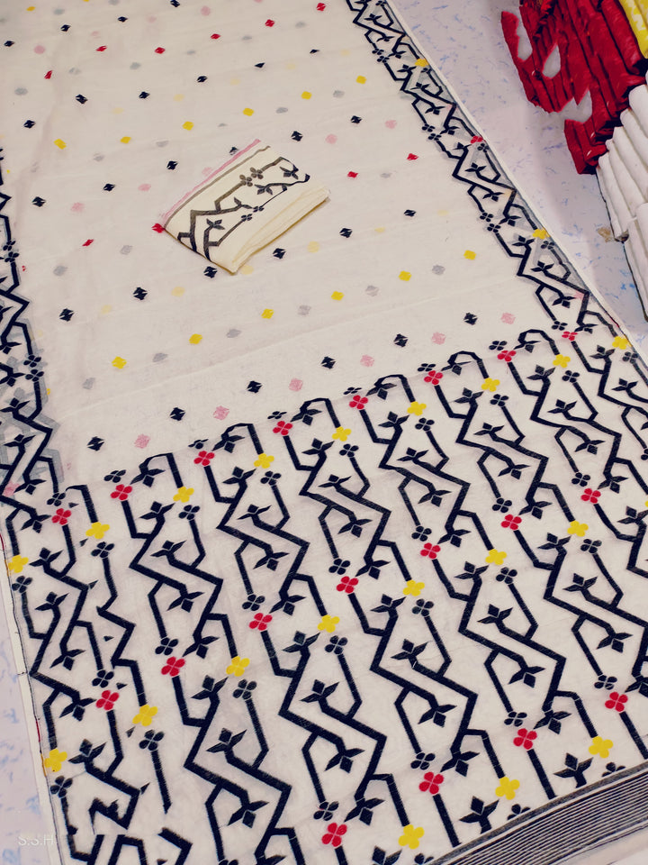 Chorui Pakhi Muslin Dhakai Jamdani Saree