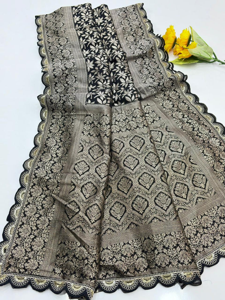 Black Bunch Crepe Khaddi Silk Saree