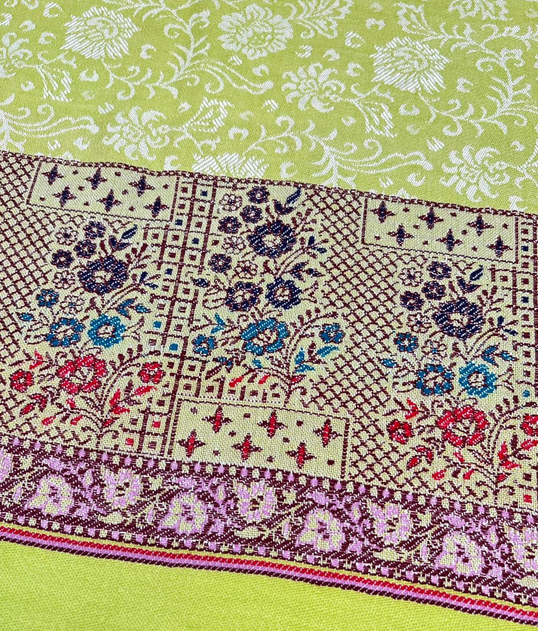 Pleasing The Weather-Women Shawl Collection