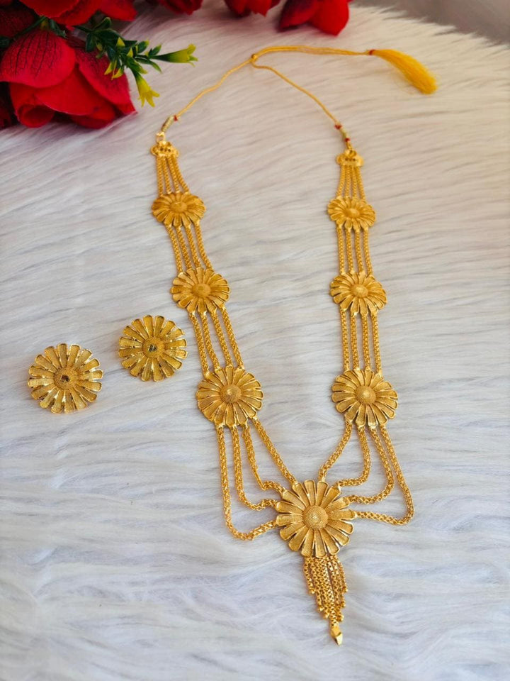 Everyday Elegance-Statement Necklace Set