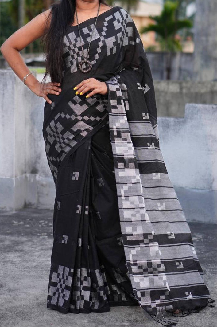 Mrinalini Khadi Cotton Saree