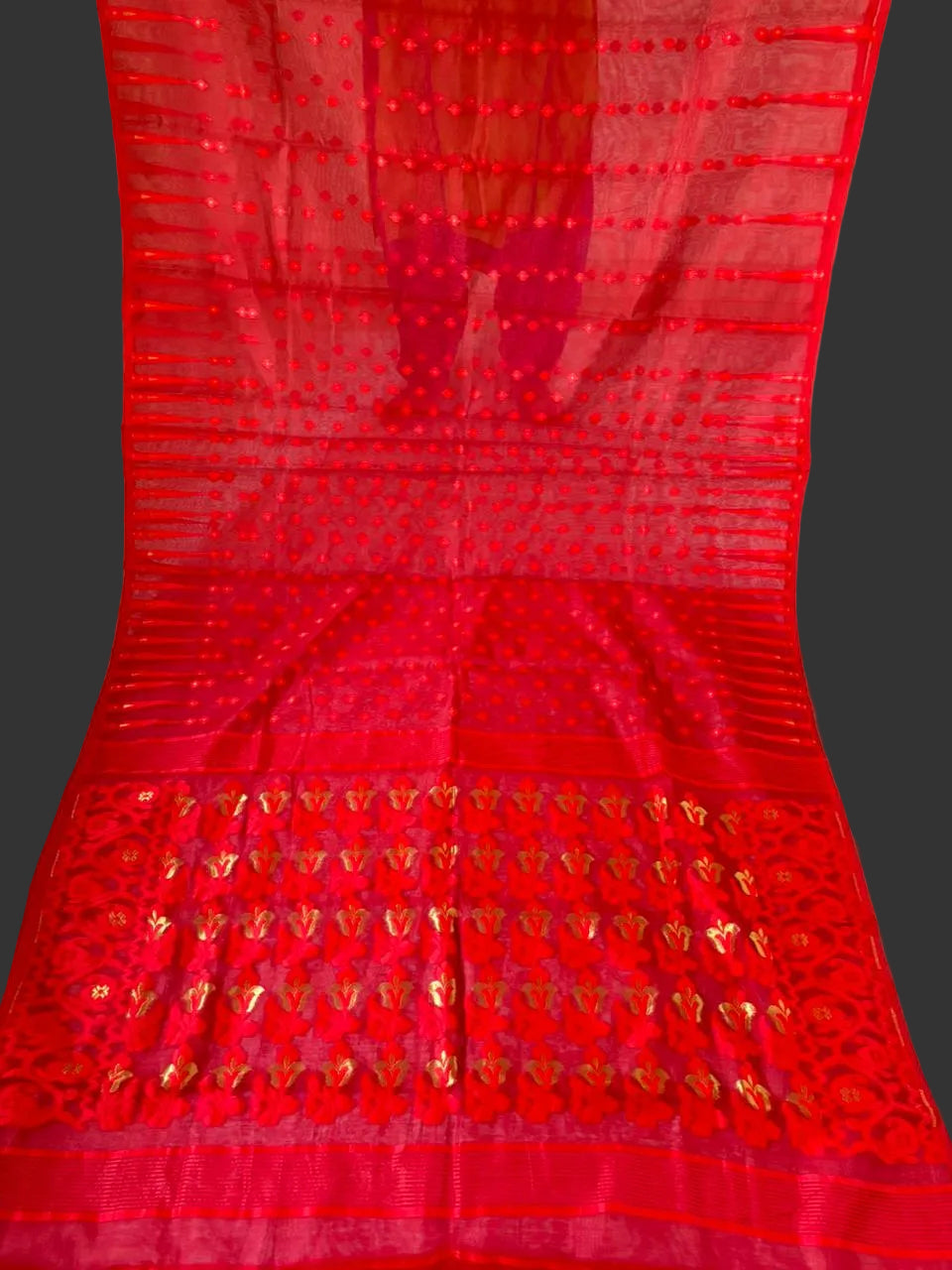 Moner Alo-Bengal Jamdani Saree (Red)