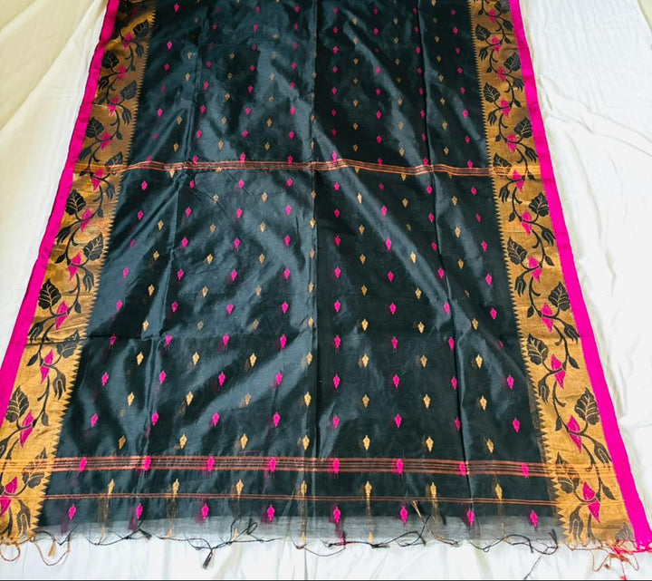 Metro Muse Khadi Cotton Saree