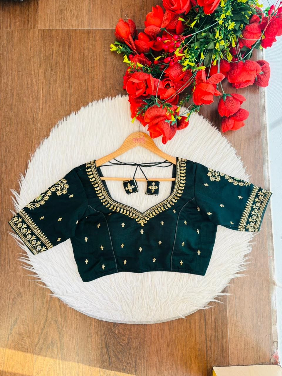 Sparkling Eyes-Designer Blouse