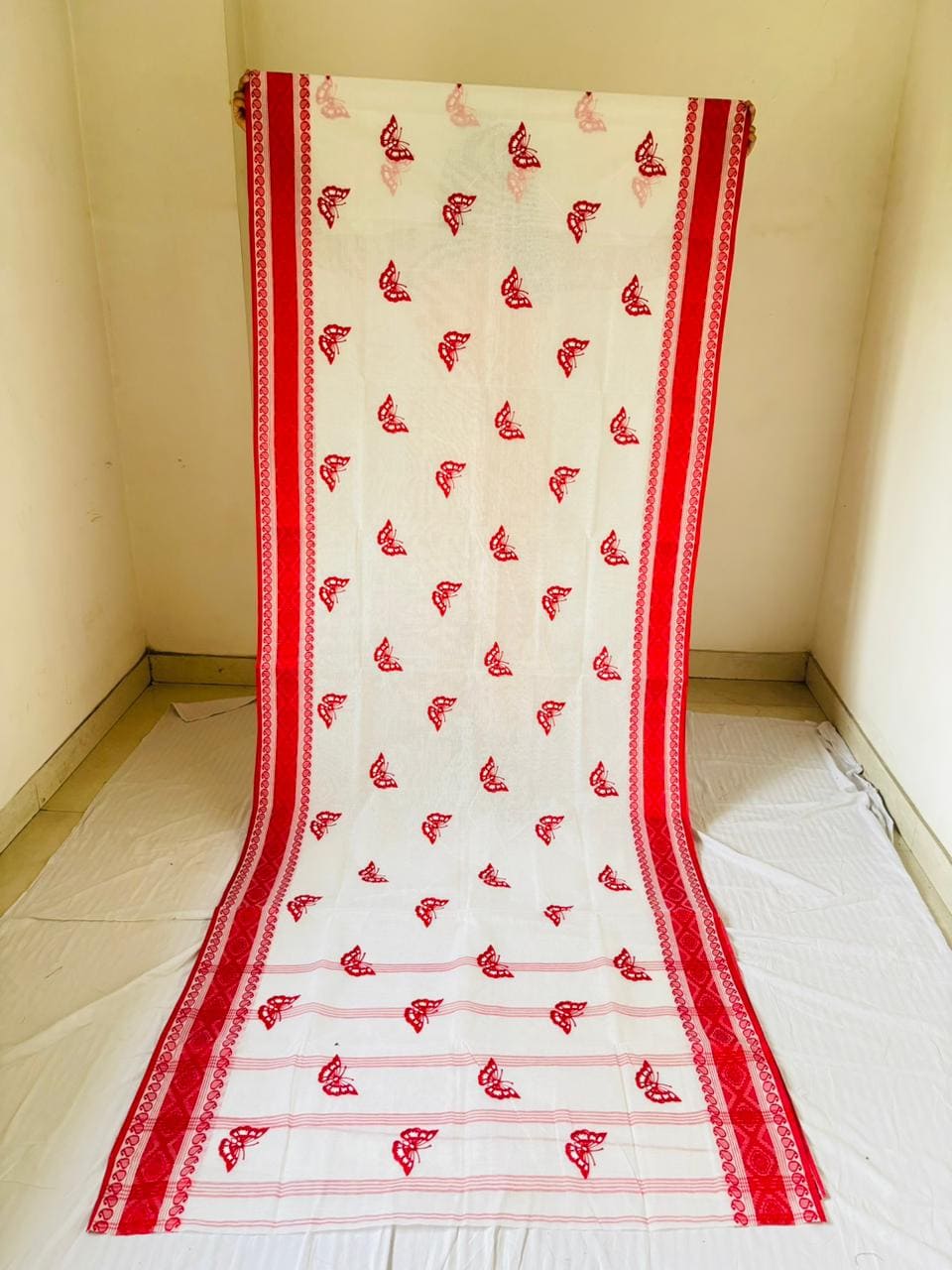 Ashtami Tangail Tant Cotton Saree(Butterfly Embroidery)
