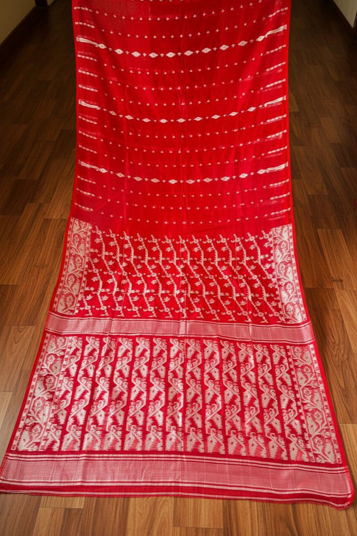 Shatarupa Bengal Jamdani Saree(Red)
