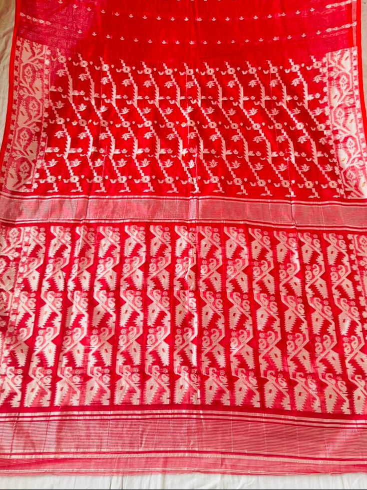 Shatarupa Bengal Jamdani Saree(Red)