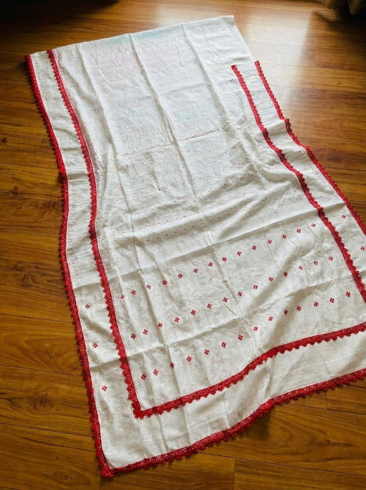 অনন্যা Ananya Bengal Jamdani Saree (White& Red)