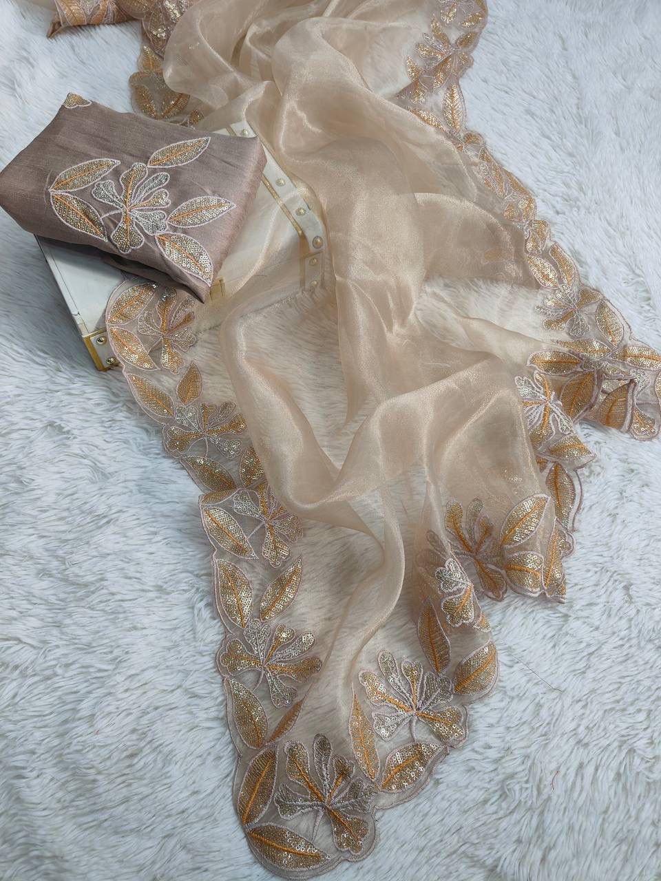 Zehria Designer Organza Silk Saree