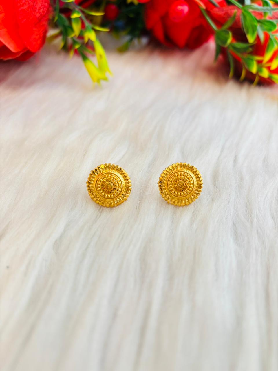 Everyday Grace -Studs Earrings