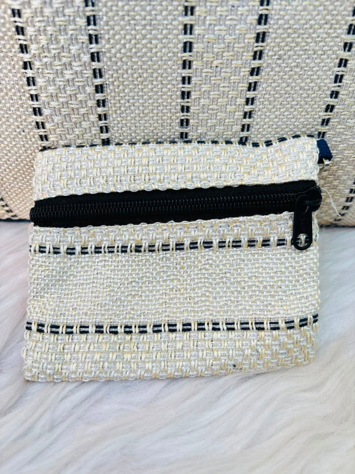 Art in Your Hands -Tote Bag