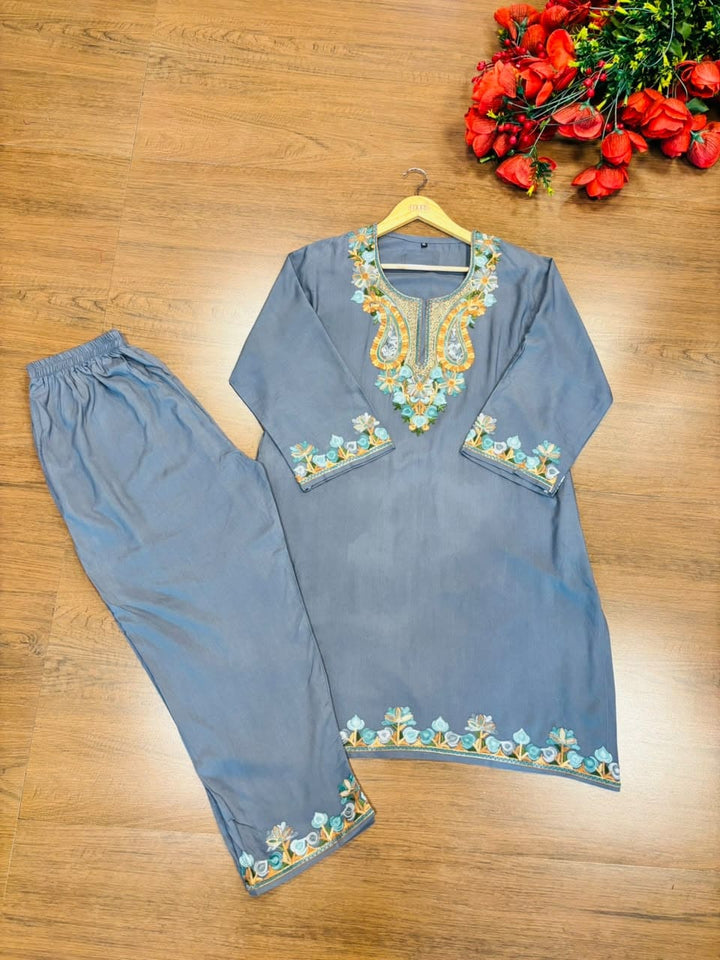 Heaven Like Kashmir - Special Kurti With Pant