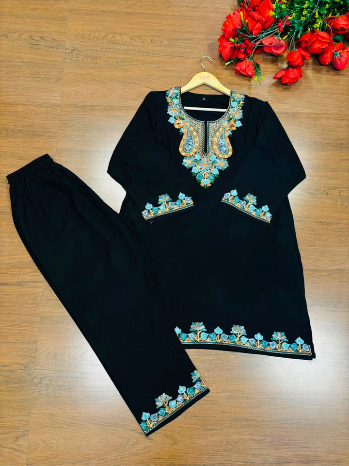 Heaven Like Kashmir - Special Kurti With Pant