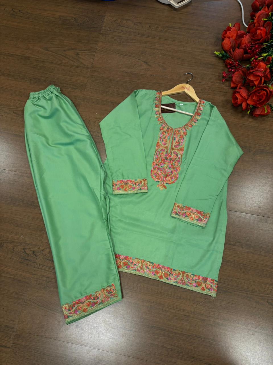 Crown of Kashmir - Special Kurti With Pant