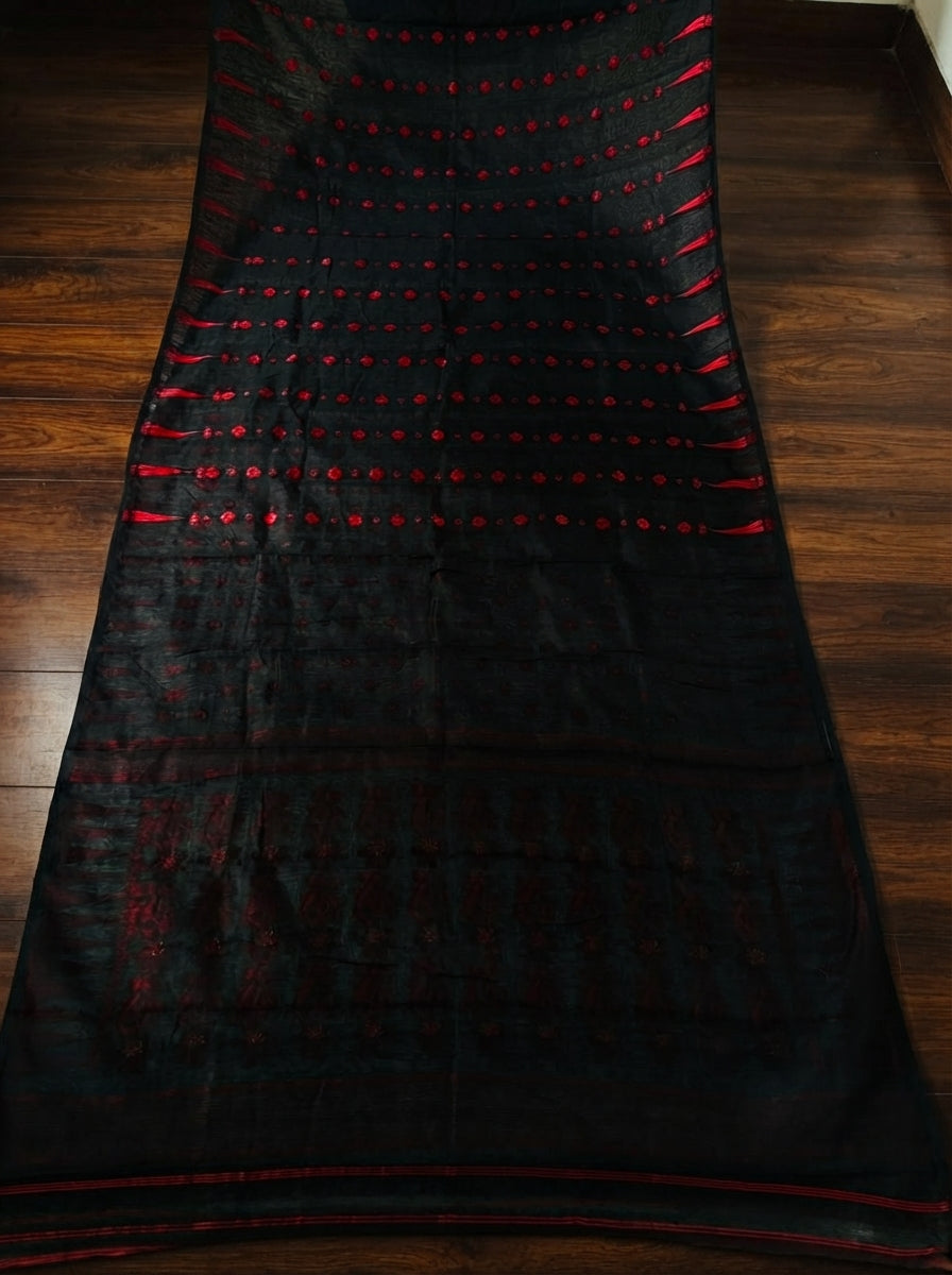 Suranjali Bengal Jamdani Saree (Black)