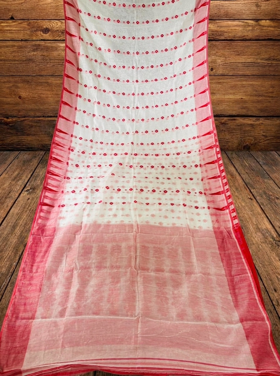 Suranjali Bengal Jamdani Saree (Red White)