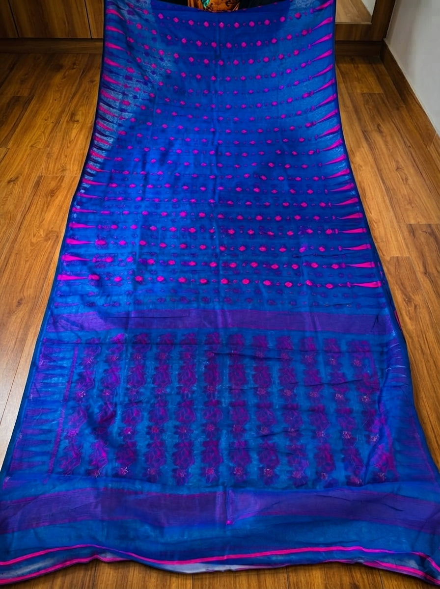 Suranjali Bengal Jamdani Saree (Blue)